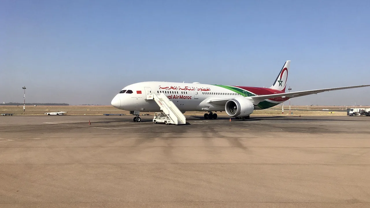 Avion à l’aéroport Mohammed V de Casablanca, en journée